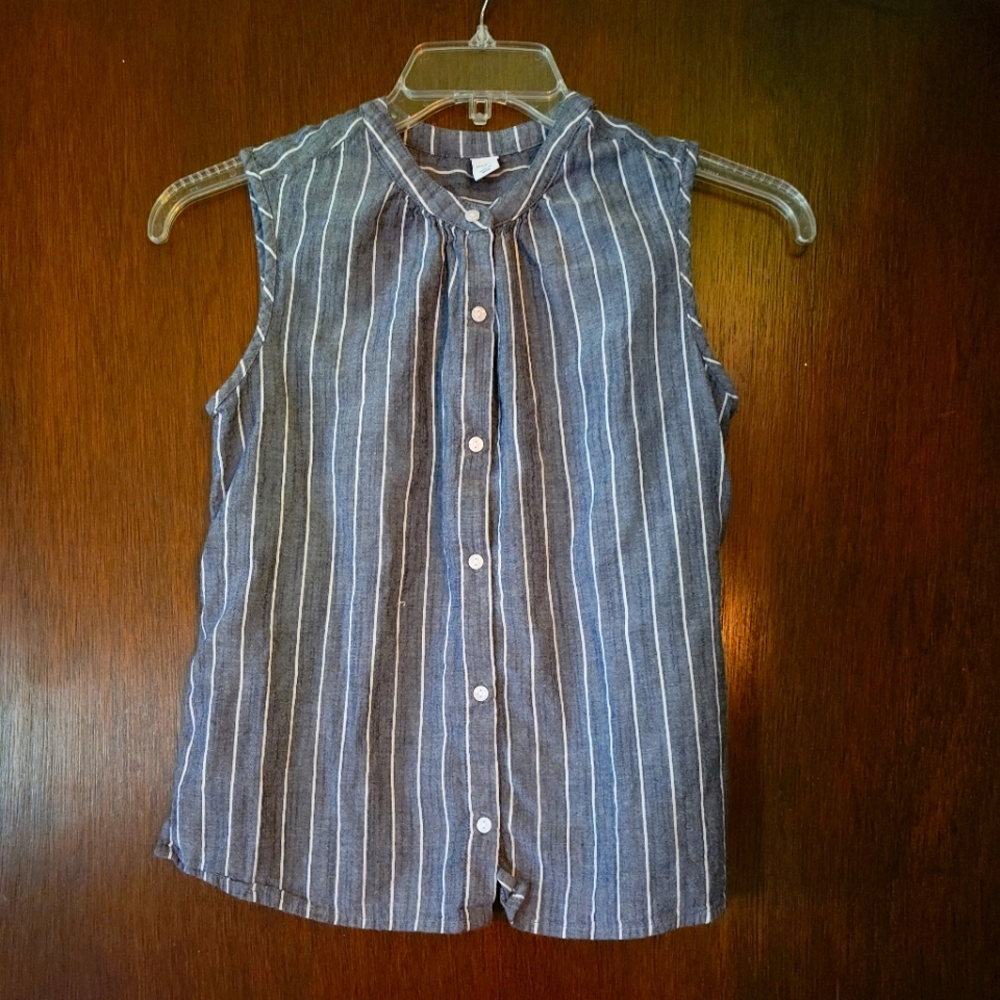 Old Navy women's business sleeveless shirt